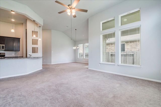 275 Cherrystone LOOP, Buda, TX 78610