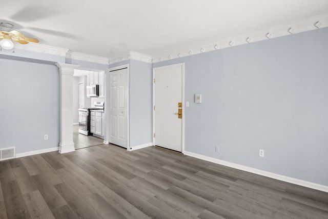 1995 Tall Oaks Drive 3B, Aurora, IL 60505