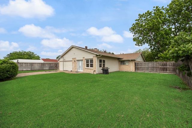 518 Colonial Drive, Garland, TX 75043