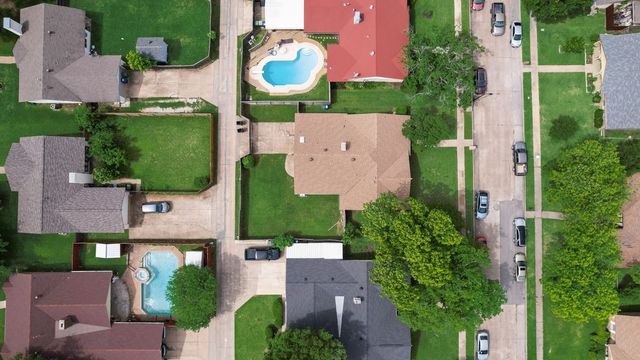 518 Colonial Drive, Garland, TX 75043