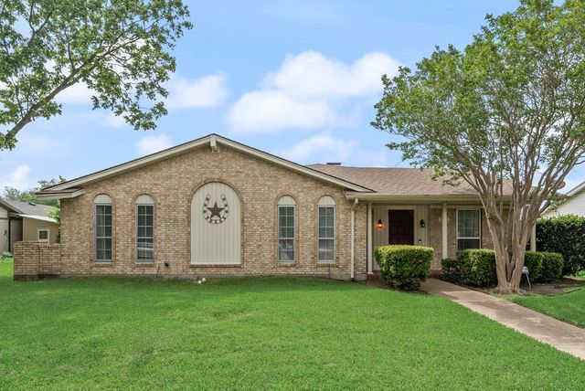 518 Colonial Drive, Garland, TX 75043