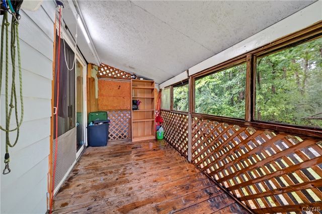 6994 Lakeshore Road, Cicero, NY 13039