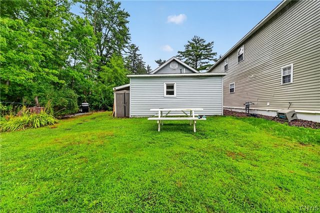 6994 Lakeshore Road, Cicero, NY 13039