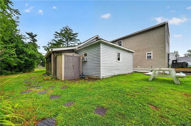 6994 Lakeshore Road, Cicero, NY 13039
