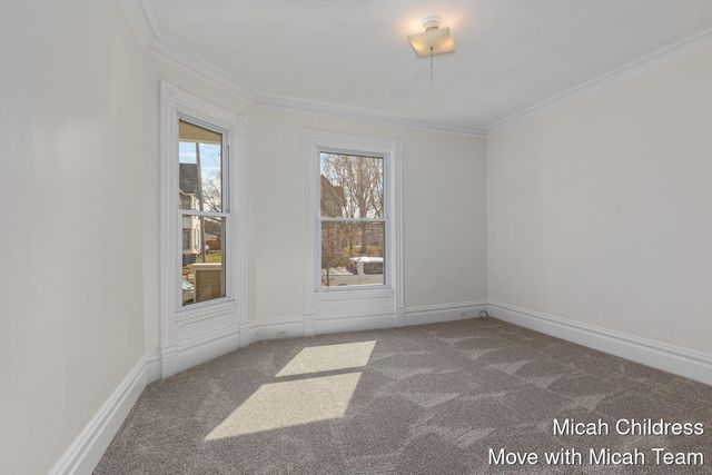 1045 Jackson Street NW, Grand Rapids, MI 49504