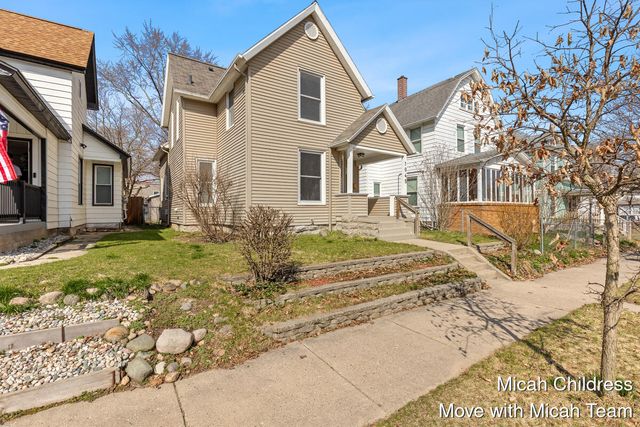 1045 Jackson Street NW, Grand Rapids, MI 49504