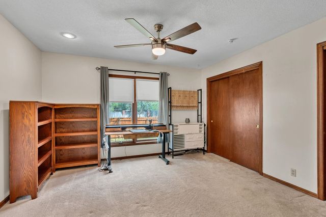 2120 N Hyacinth St, Wichita, KS 67203