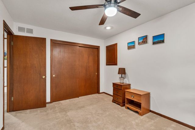 2120 N Hyacinth St, Wichita, KS 67203