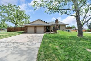 2120 N Hyacinth St, Wichita, KS 67203