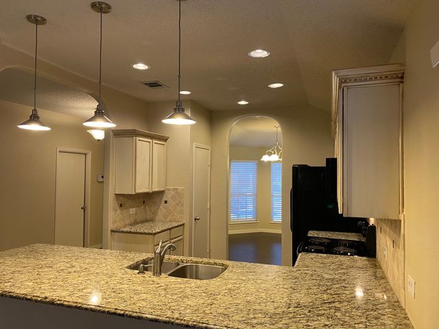 9909 Carter Drive, Mckinney, TX 75072