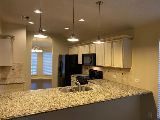 9909 Carter Drive, Mckinney, TX 75072