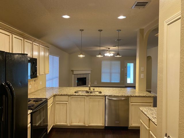 9909 Carter Drive, Mckinney, TX 75072