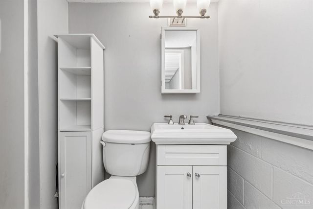 5725 Linden Drive, Miami Twp, OH 45150