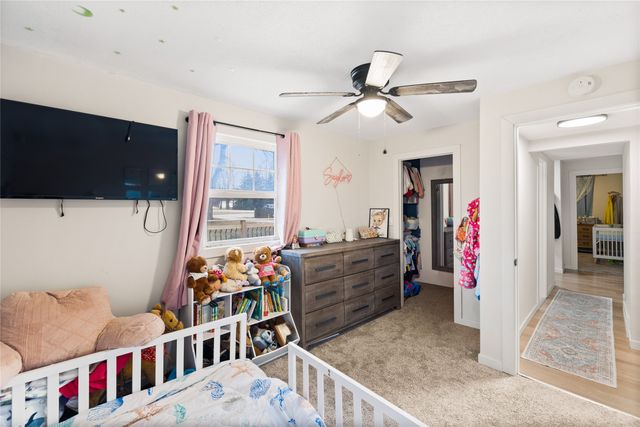 2830 NE 53rd Court, Des Moines, IA 50317