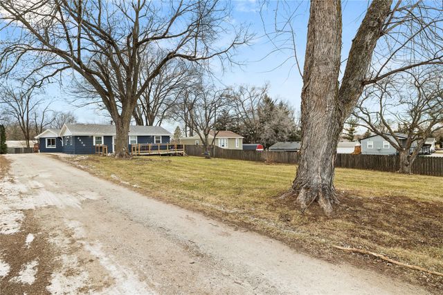 2830 NE 53rd Court, Des Moines, IA 50317