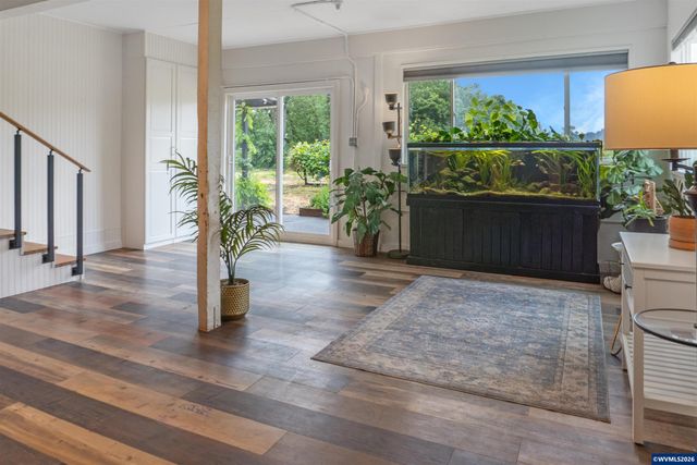 122 NE Crane Ln, Corvallis, OR 97330