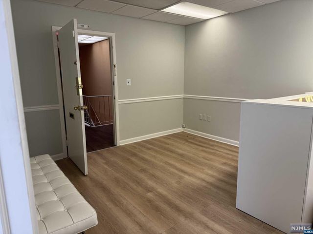 404 Clifton Avenue 2A, Clifton, NJ 07011