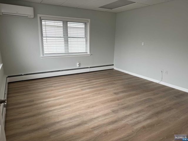 404 Clifton Avenue 2A, Clifton, NJ 07011