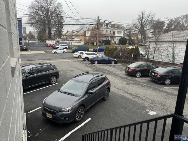 404 Clifton Avenue 2A, Clifton, NJ 07011