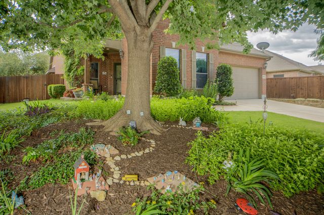 4816 Van Zandt Drive, Fort Worth, TX 76244