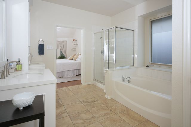 4816 Van Zandt Drive, Fort Worth, TX 76244