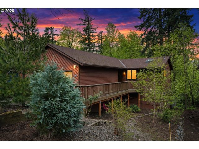 4025 Sw POMONA St, Portland, OR 97219