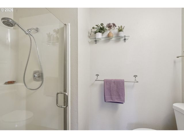 4025 Sw POMONA St, Portland, OR 97219