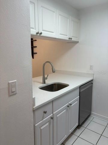 1799 N HIGHLAND AVENUE 3, Clearwater, FL 33755