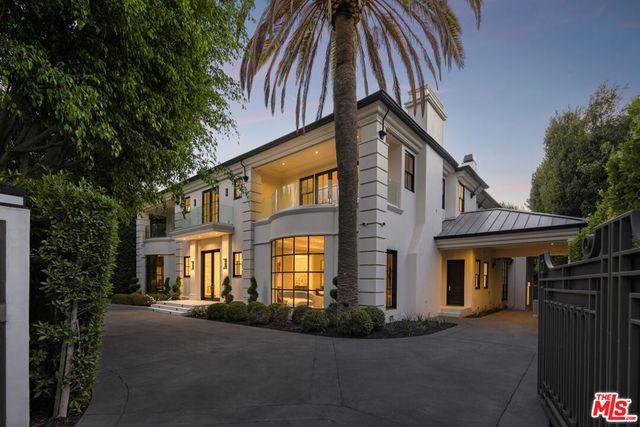 917 N Crescent Drive, Beverly Hills, CA 90210