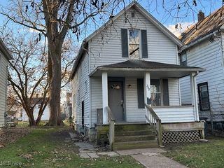 348 11th Avenue, Elyria, OH 44035