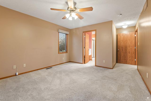 4505 Kelsey Drive, Manhattan, KS 66502