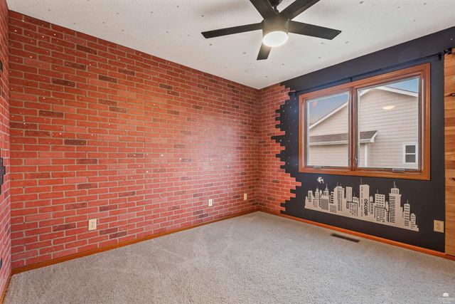 4505 Kelsey Drive, Manhattan, KS 66502
