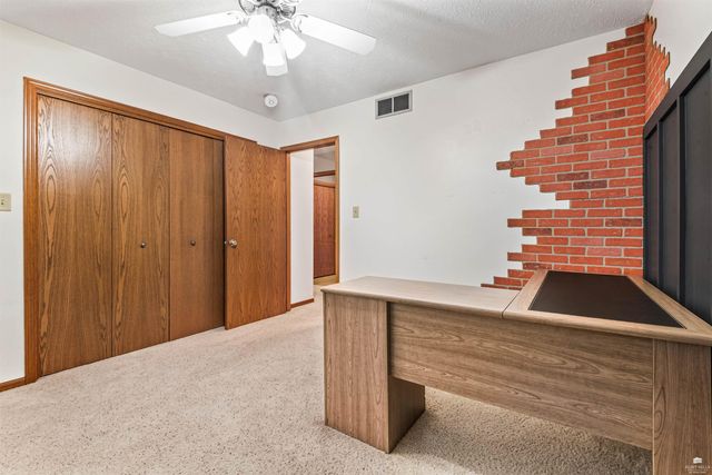 4505 Kelsey Drive, Manhattan, KS 66502