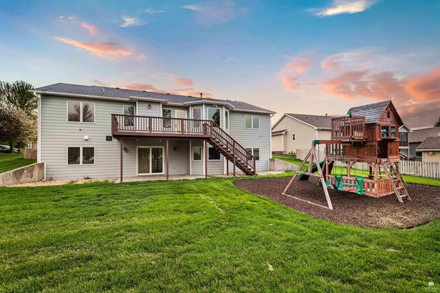 4505 Kelsey Drive, Manhattan, KS 66502
