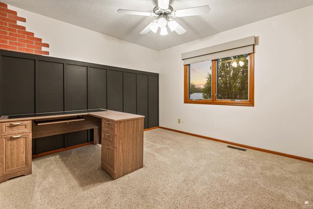 4505 Kelsey Drive, Manhattan, KS 66502