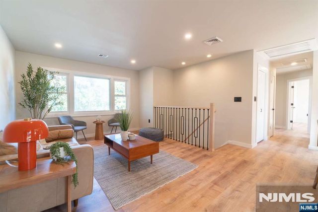 102 Brooklyn Mountain Road, Hopatcong, NJ 07843