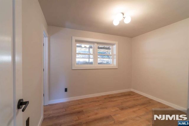 102 Brooklyn Mountain Road, Hopatcong, NJ 07843