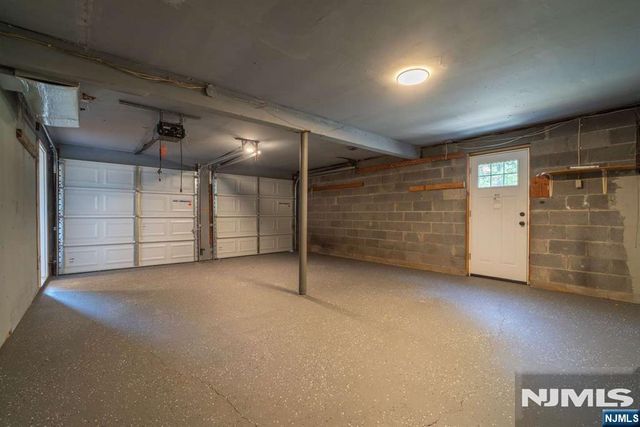 102 Brooklyn Mountain Road, Hopatcong, NJ 07843