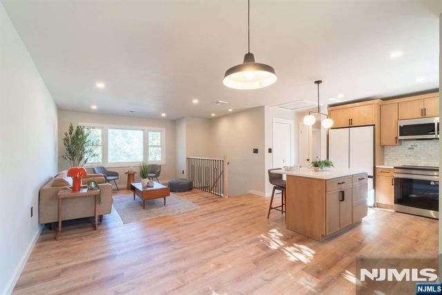 102 Brooklyn Mountain Road, Hopatcong, NJ 07843
