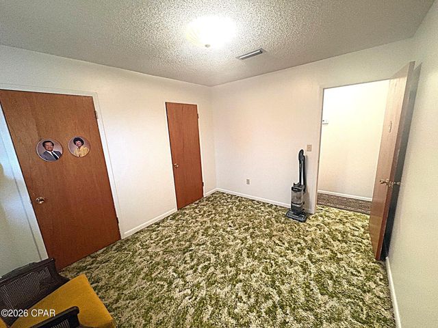 4642 River Drive, Marianna, FL 32446