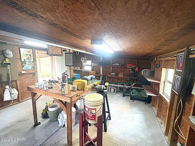 4642 River Drive, Marianna, FL 32446