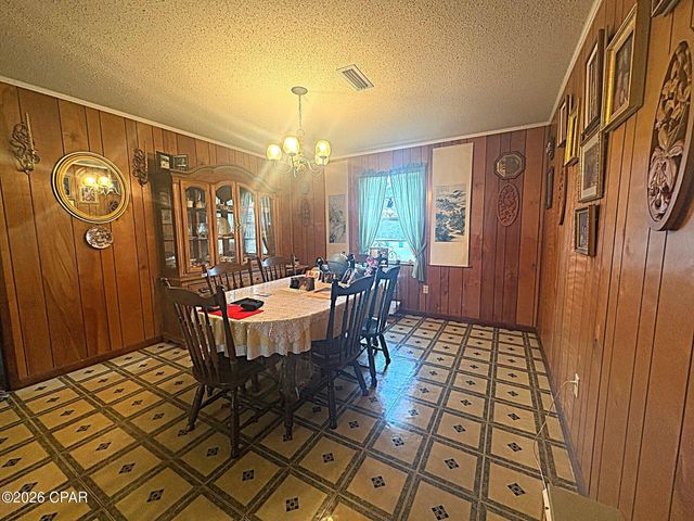 4642 River Drive, Marianna, FL 32446