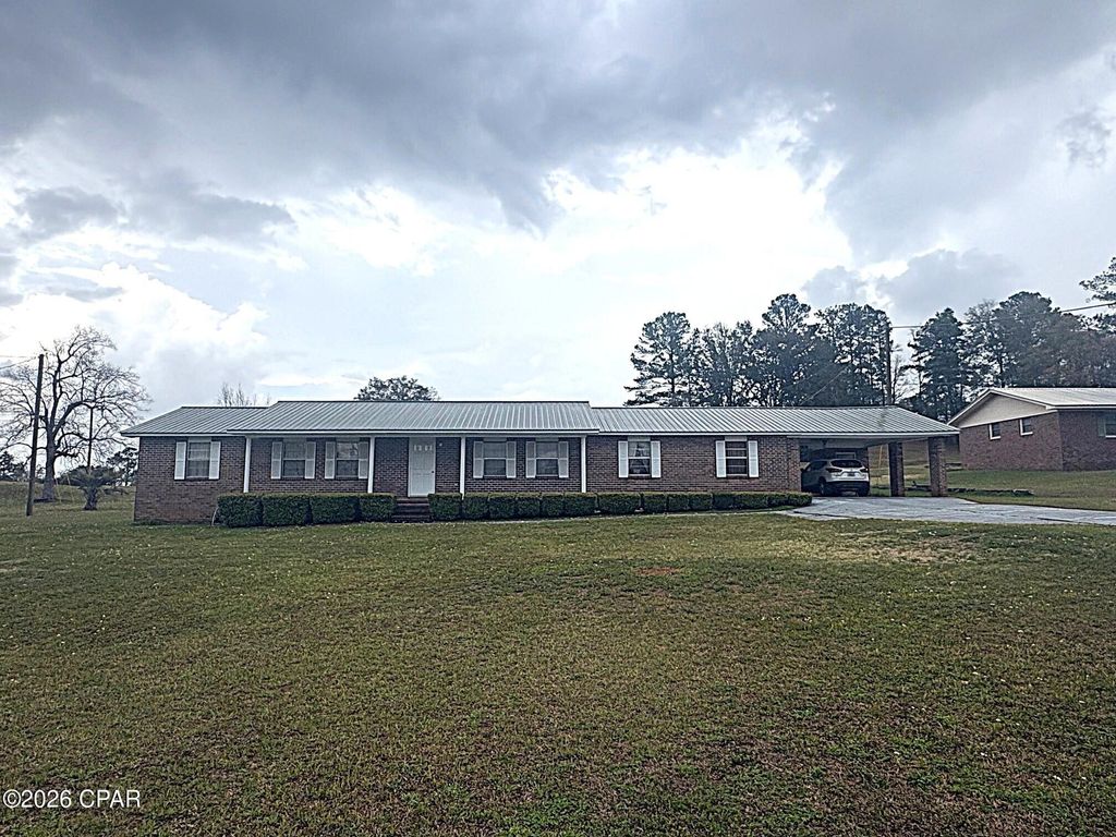 4642 River Drive, Marianna, FL 32446