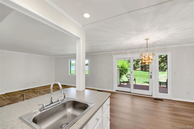 51 Jefferson Oval E, Yorktown Heights, NY 10598