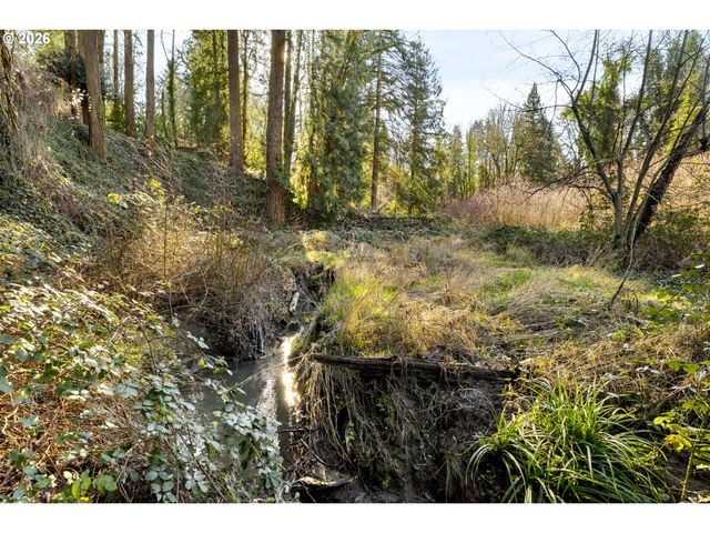 4520 CALAROGA Dr, West Linn, OR 97068