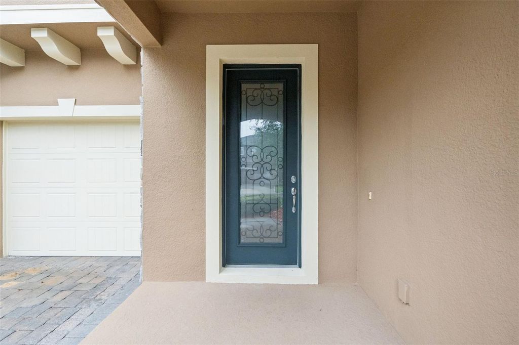 Image 3 of property listing at 9447 PRINCE HARRY DRIVE, Orlando, FL 32836
