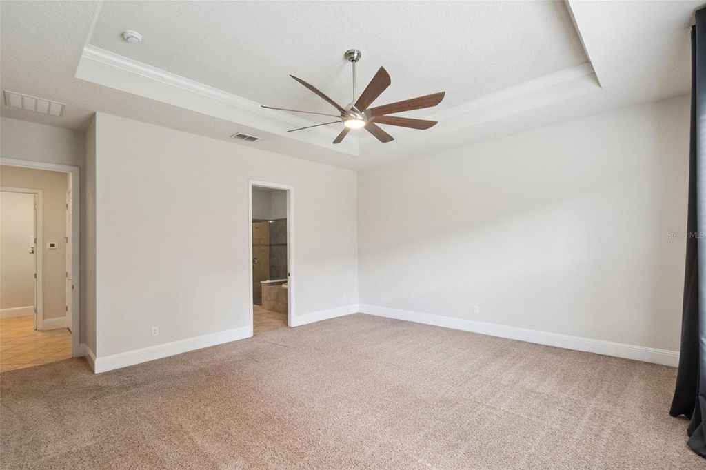 Image 25 of property listing at 9447 PRINCE HARRY DRIVE, Orlando, FL 32836