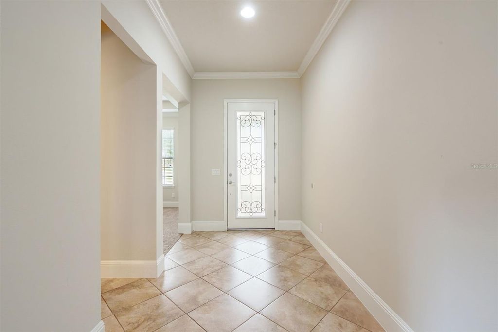 Image 4 of property listing at 9447 PRINCE HARRY DRIVE, Orlando, FL 32836