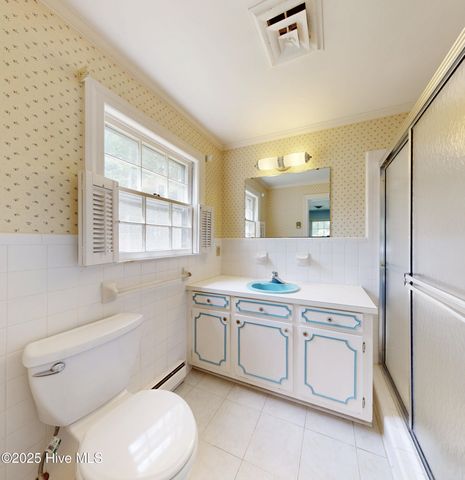 2000 Fairview Way, Greenville, NC 27858