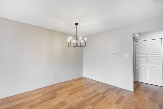 110 S Dunton Avenue 2F, Arlington Heights, IL 60005